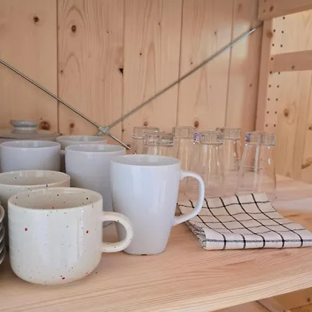 Familienhof Waida - Tinyhaeuser Appartement *